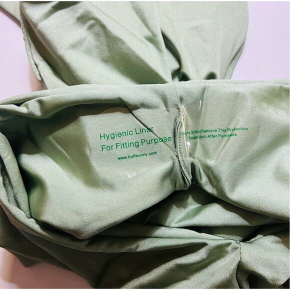 Buffbunny Collection Belted One Piece Swimsuit Size S Small NWT Green - Picture 4 of 7